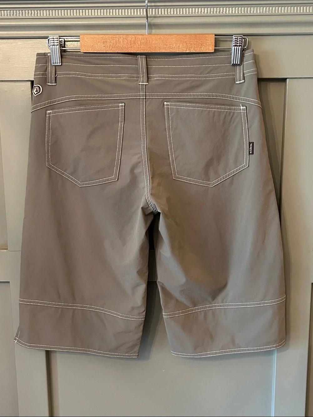 Kuhl Sierra Bermuda Shorts Outdoor Hiking Casual Pockets Tan Size 6